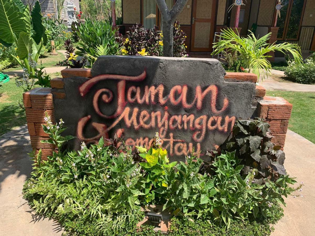 Taman Menjangan Homestay By Snorkelingmenjangan Banyuwedang Екстериор снимка